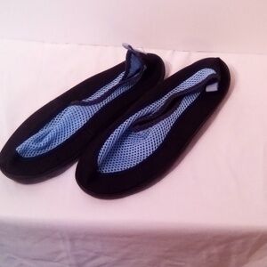 Ladies sport water shoes